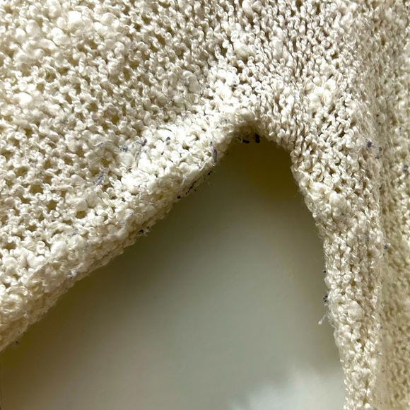 Long sleeve top with lace - Picture 4 of 4